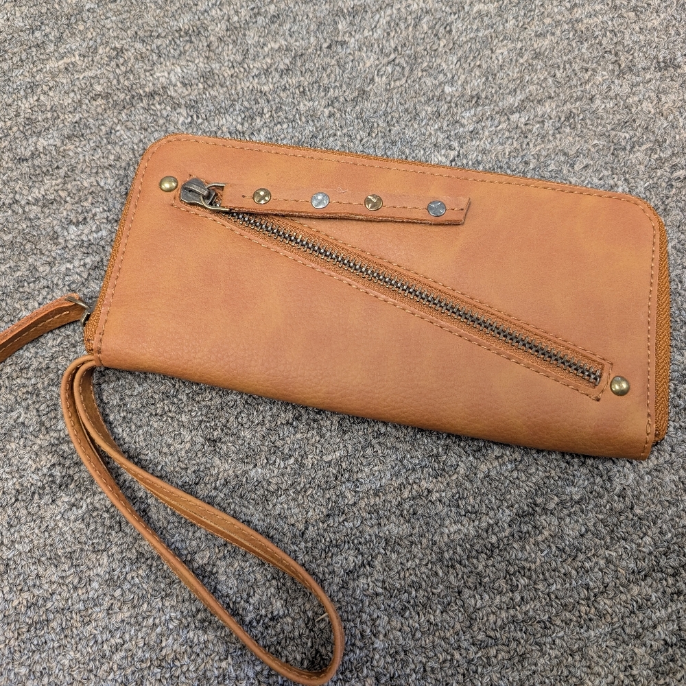 Free People Vegan Zippy Wristlet Wallet